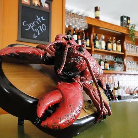 エーデルワイスホフ 2*