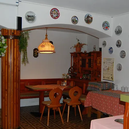 エーデルワイスホフ ビルンバウム