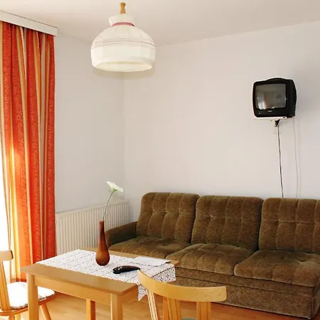 Edelweisshof Hotel 2*