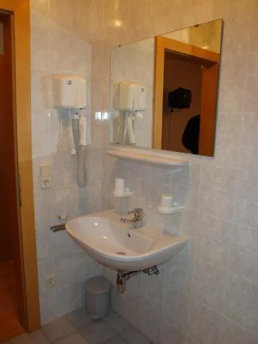 ホテル エーデルワイスホフ ビルンバウム